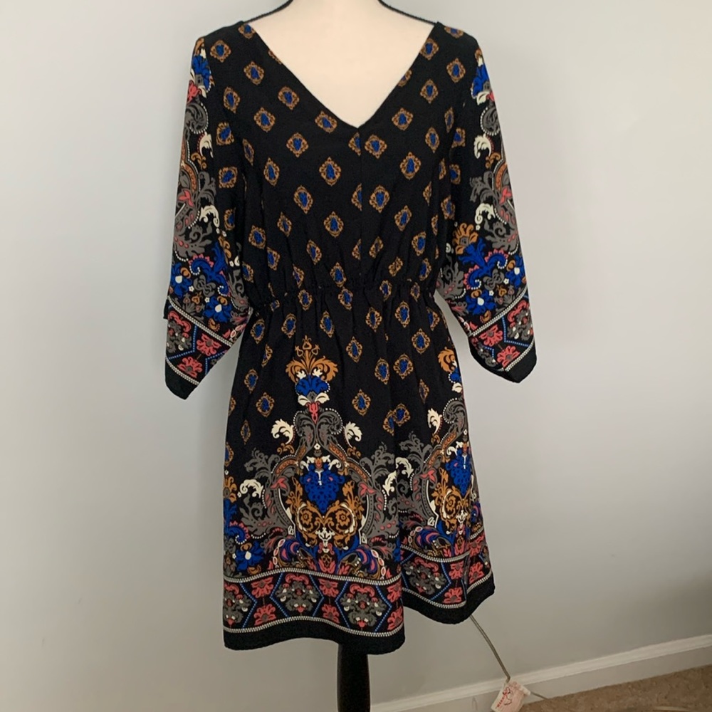 Dress V-neck 3/4 sleeves